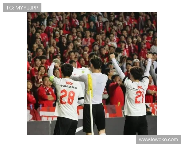 中国足球新星拜合拉木脚后跟进球与沃尔特马德英超神似引发热议